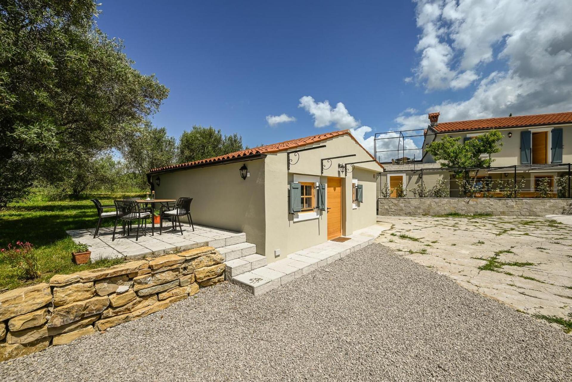 Medanni - Boutique House In Nature With Pool Izola Exteriör bild